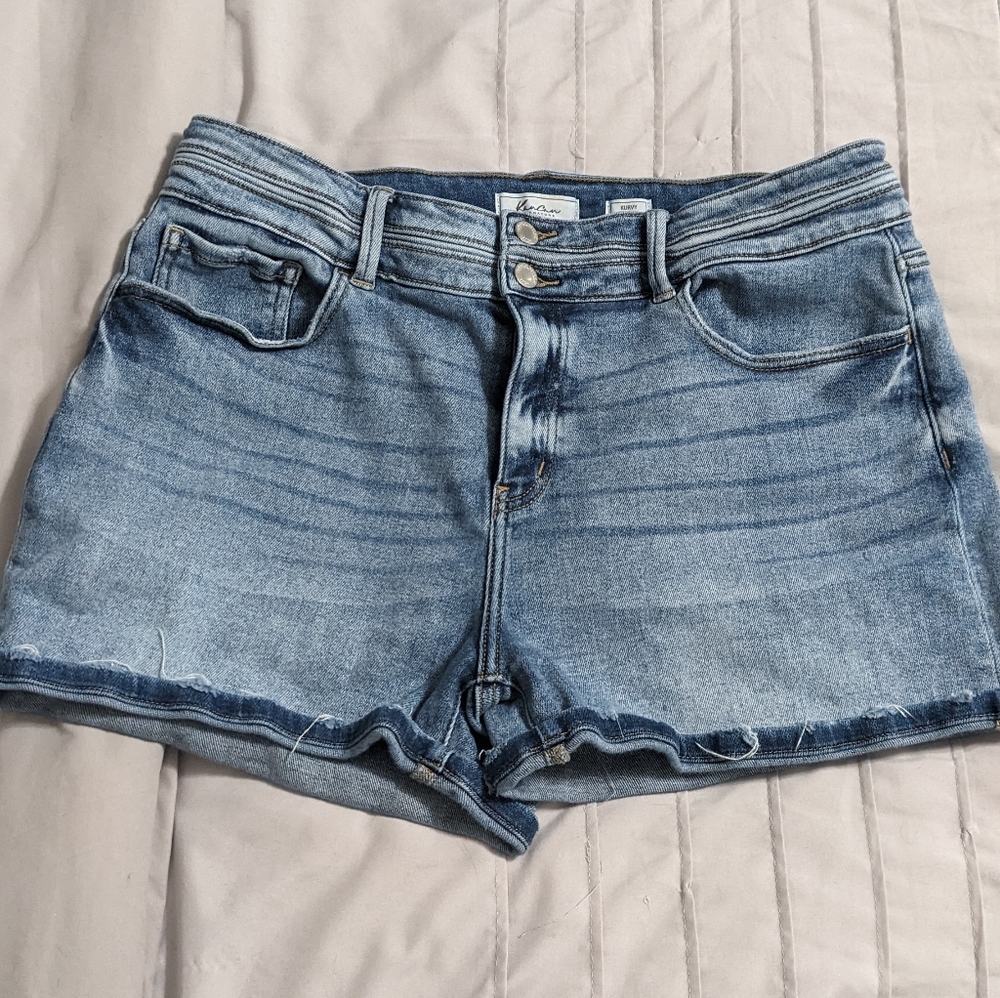 SOLD - KANCAN Signature For Buckle Kurvy High Waist Shorts sz 32 - Picture 5 of 8
